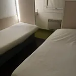 Hotel Unisotel Valenciennes Ex-hotel F1 Haulchin