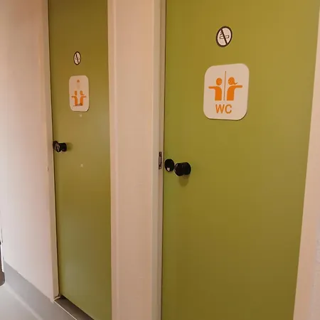 Hotel Unisotel Valenciennes Ex-hotel F1 *