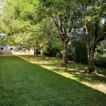 Hotell Unisotel Valenciennes Ex-hotel F1 Haulchin