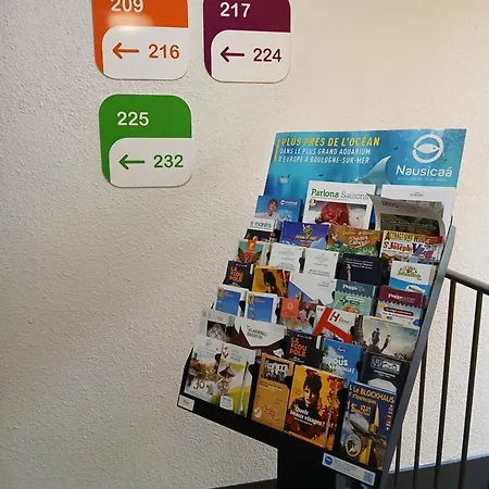 Unisotel Valenciennes Ex-hotel F1 * Haulchin