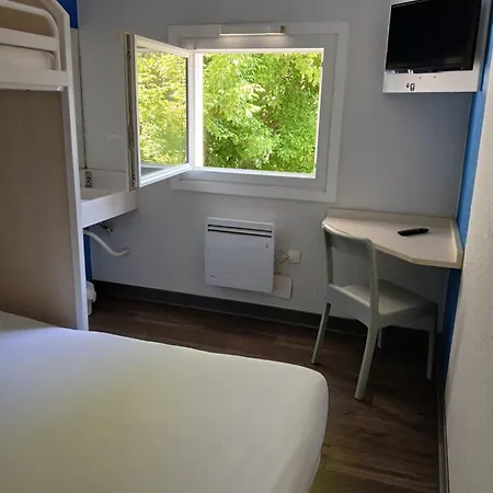 Unisotel Valenciennes Ex-hotel F1