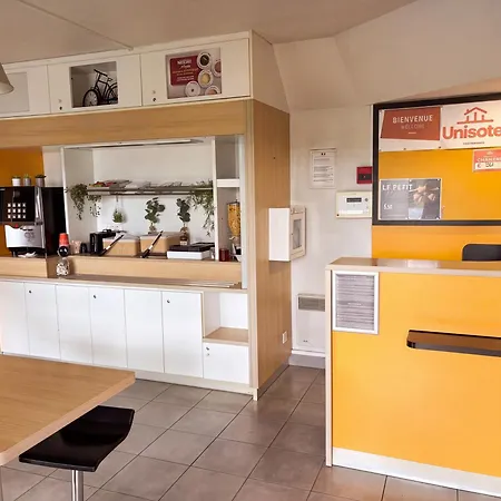 Unisotel Valenciennes Ex-hotel F1 Haulchin