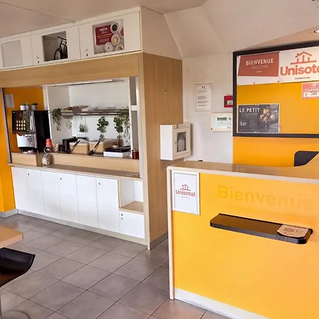 Unisotel Valenciennes Ex-hotel F1 * Haulchin