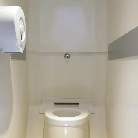 Hotel Unisotel Valenciennes Ex-hotel F1 Haulchin